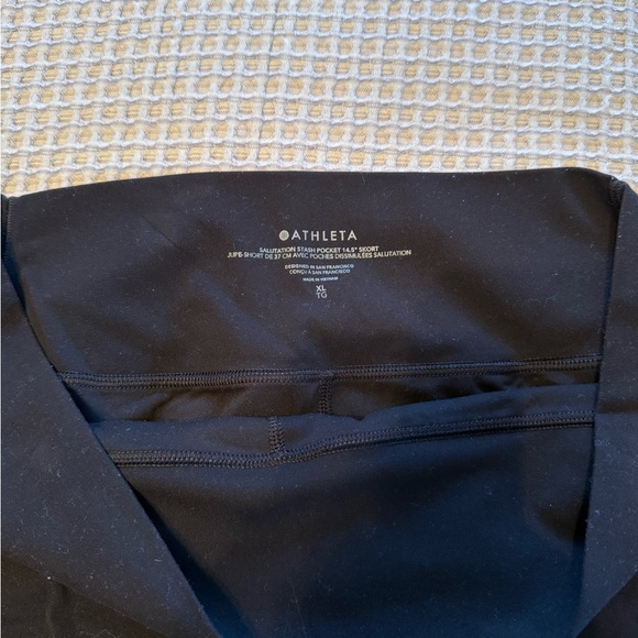 Athleta Salutation Stash Skort 14.5” - Picture 3 of 3